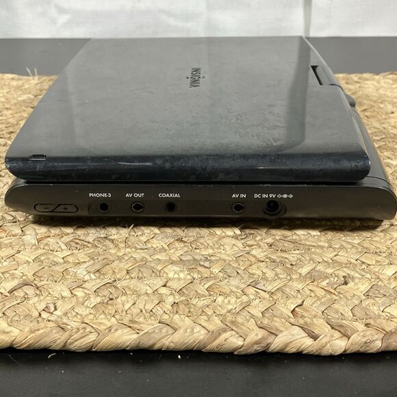 Insignia 8.5" Portable DVD Player With Swivel Screen NS-P8DVD - Missing Cords - Picture 7 of 9